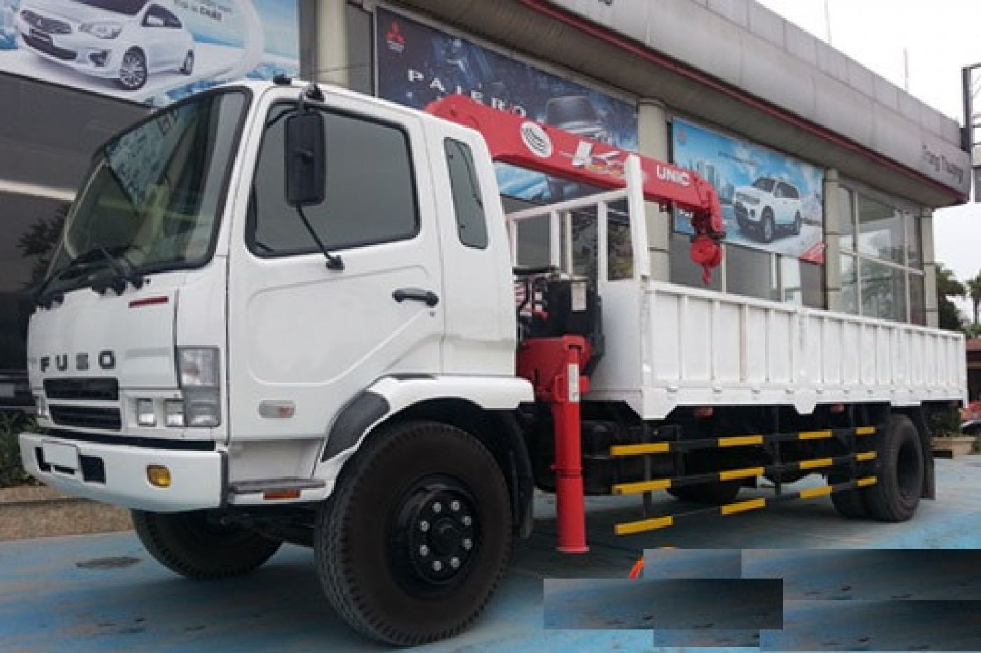 Xe tải cẩu Fuso 6.5 tấn