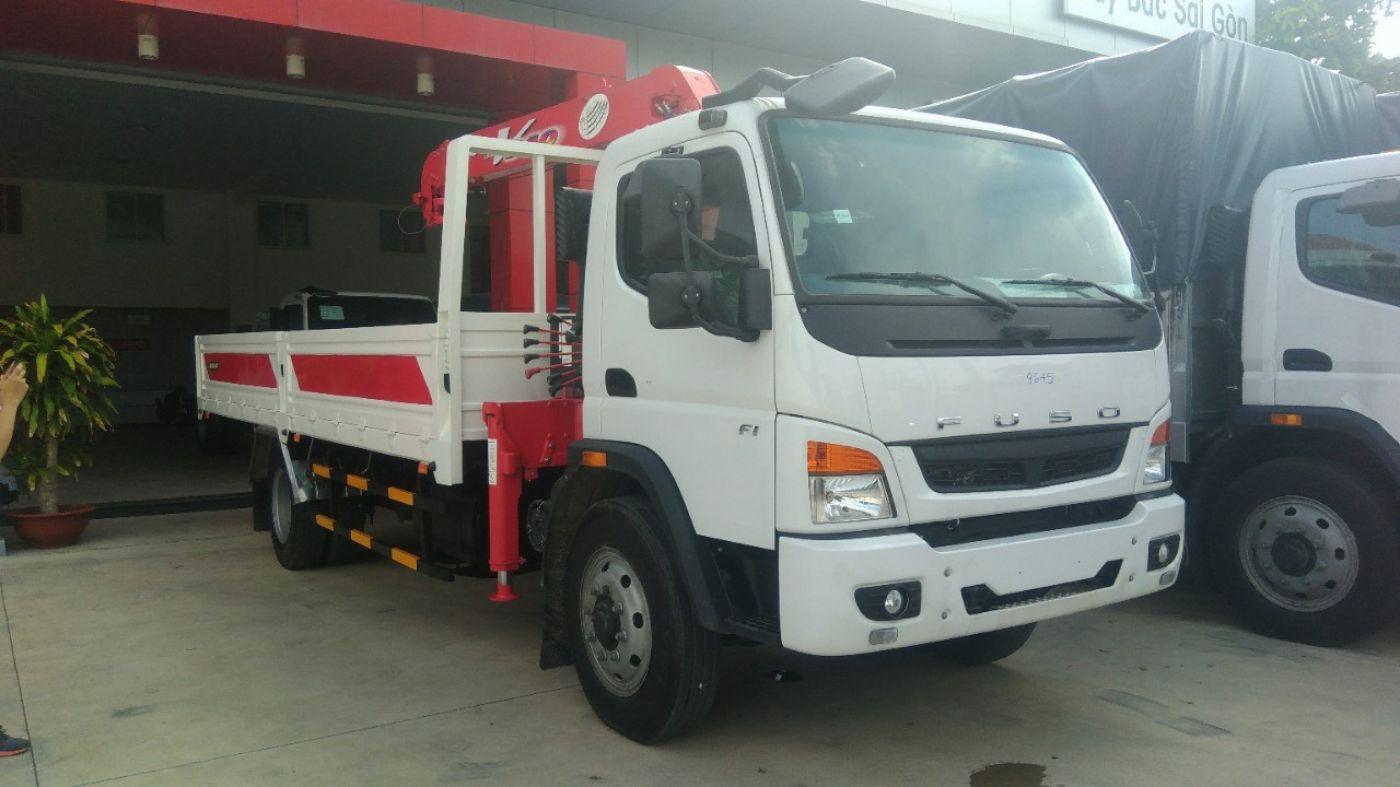 Xe tải cẩu Fuso 6.5 tấn