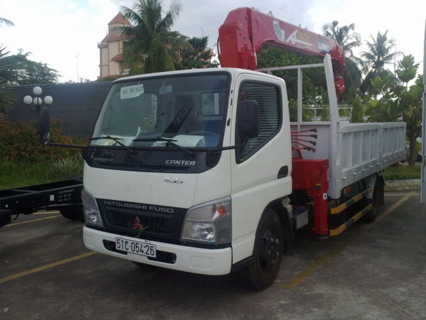 Xe tải cẩu Fuso 6.5 tấn
