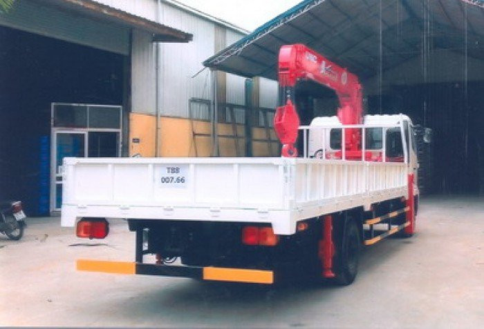 Xe tải Hino FC3 tải trọng 4.7 tấn gắn cẩu