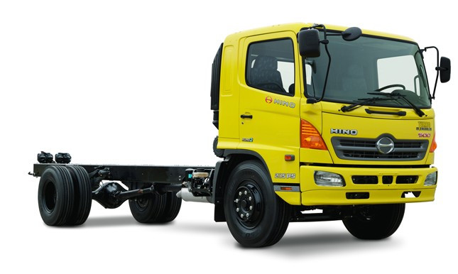 Xe tải Hino FC9 tải trọng 4.9 tấn gắn cẩu