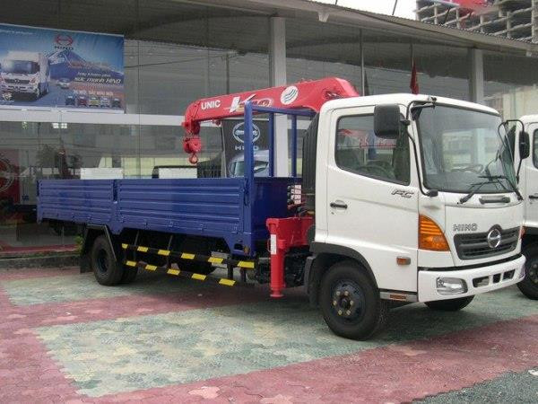 Xe tải Hino FG8 JPSU tải trọng 5.9 tấn gắn cẩu