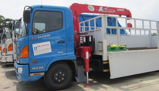 Xe tải Hino WU352L tải trọng 3.5 tấn gắn cẩu