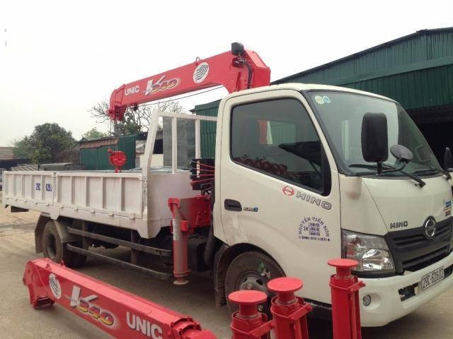 Xe tải Hino WU352L tải trọng 3.5 tấn gắn cẩu