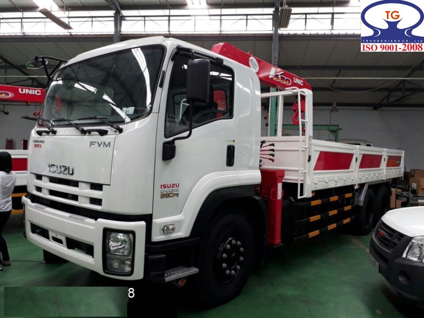 Xe tải cẩu Isuzu 13 tấn