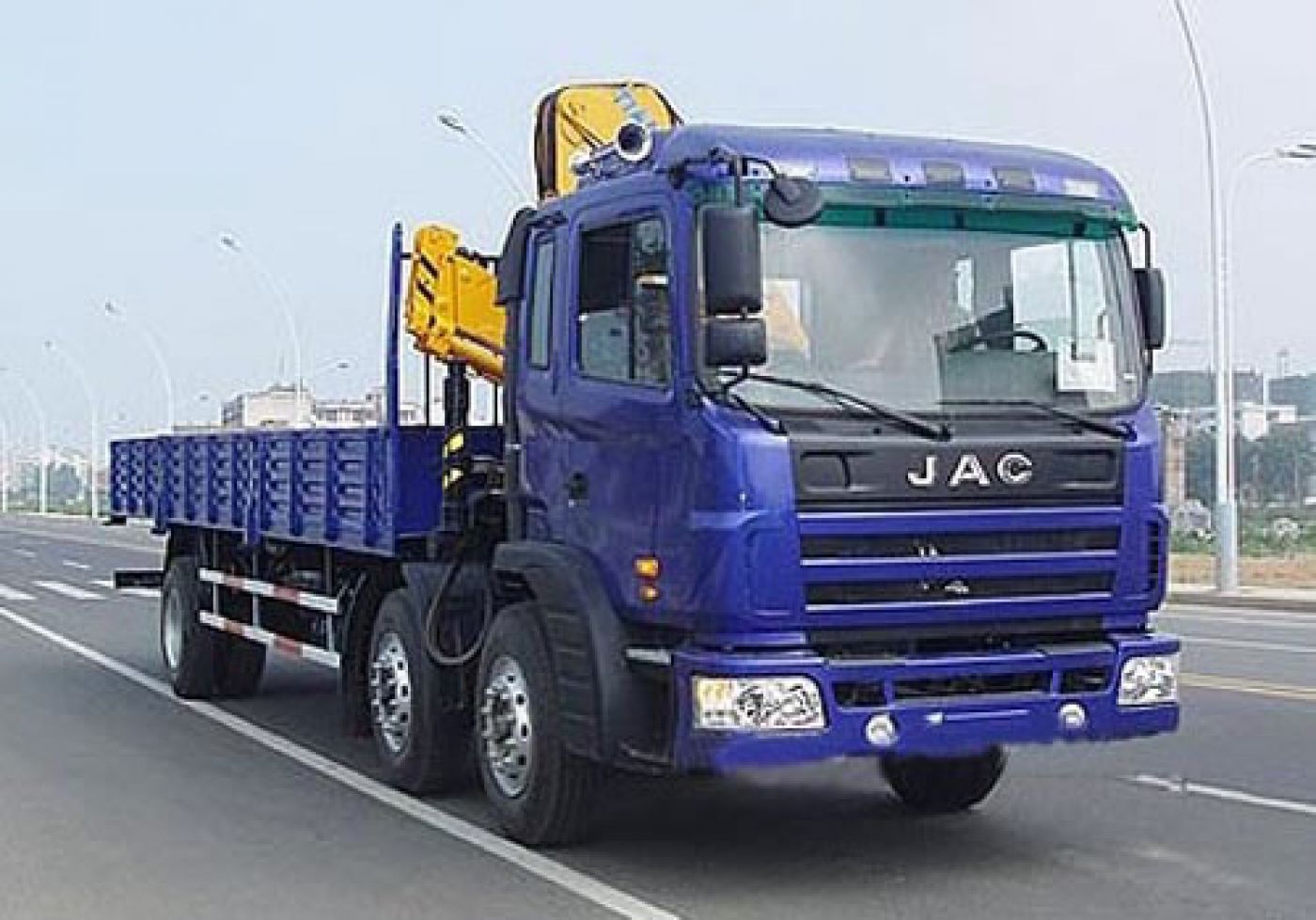 Xe tải cẩu Jac 15 tấn