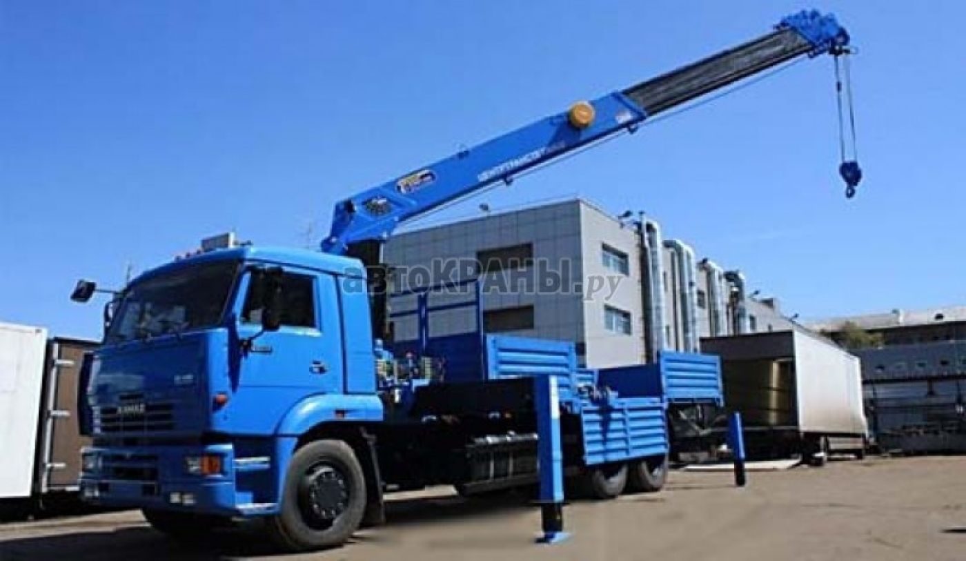 Xe tải cẩu Kamaz 13.2 tấn